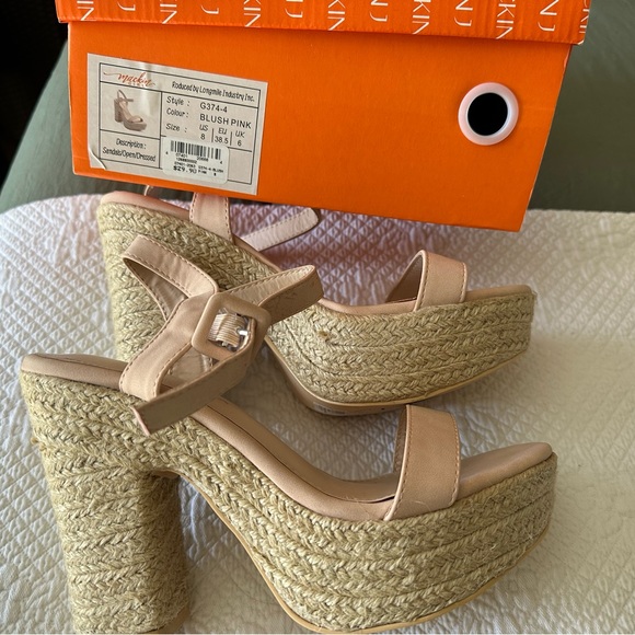 Mackin Sandals - Picture 3 of 6